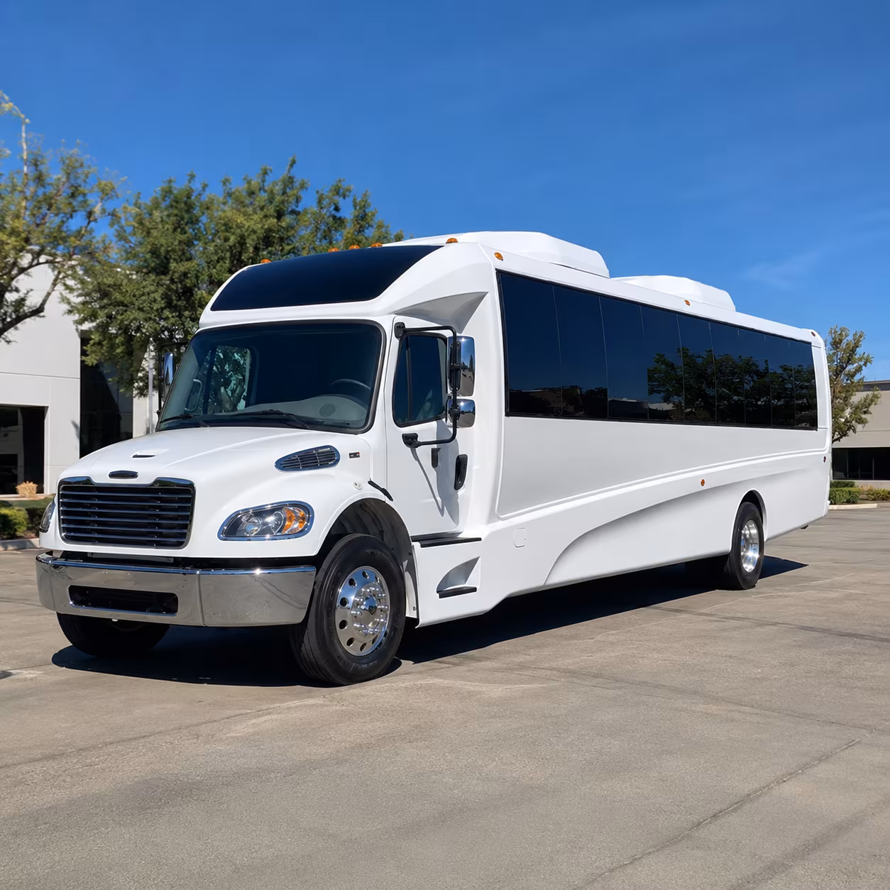 macon 25 passenger minibus