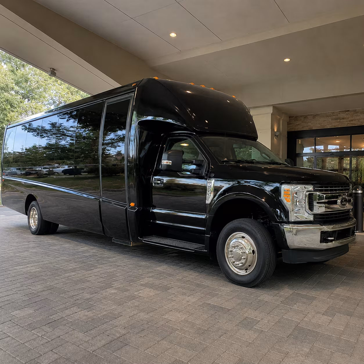 minibus rentals for small group wine tours departing macon